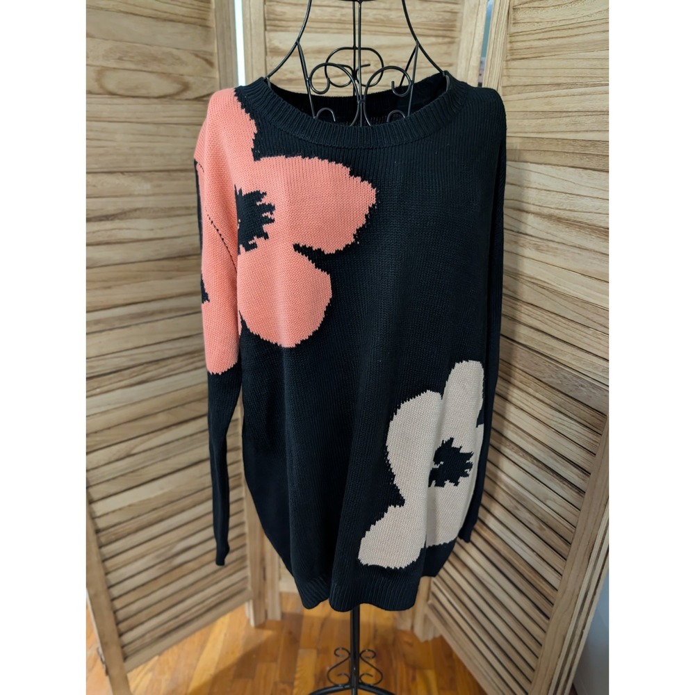 Made With Love By FTC Women's Black W/Pink Floral Crew Neck Sweater Size XXL